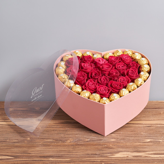 Коробка цветов "Be mine"