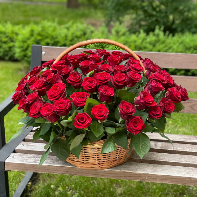 Композиція у кошику "Для тебе"