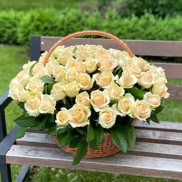 Композиція у кошику "Фантазія"