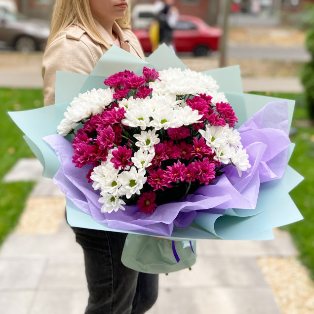 Хризантеми, купити букет хризантем у Києві з доставкою додому - Florina