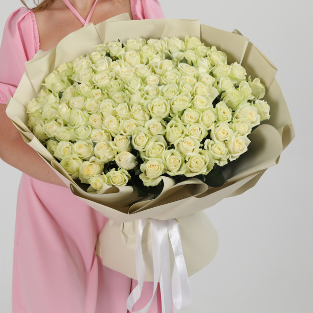 101 троянда Аваланч 60 см.