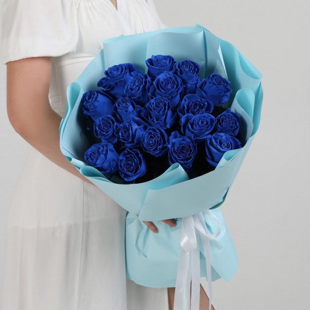 19 синіх троянд 60 см.