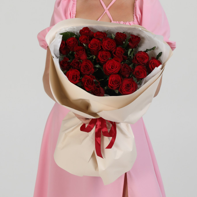 25 Роз Маричка 90 см.