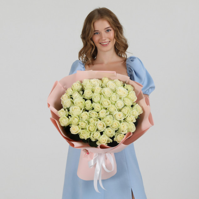 51 роза Аваланч 60 см