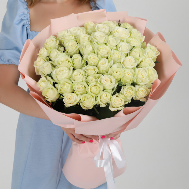 51 троянда Аваланч 60 см