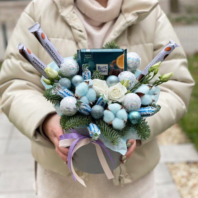 Коробка квітів "Ларемі"